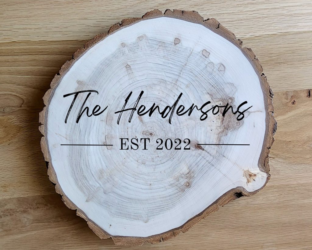 Family Name with Line Round Sign